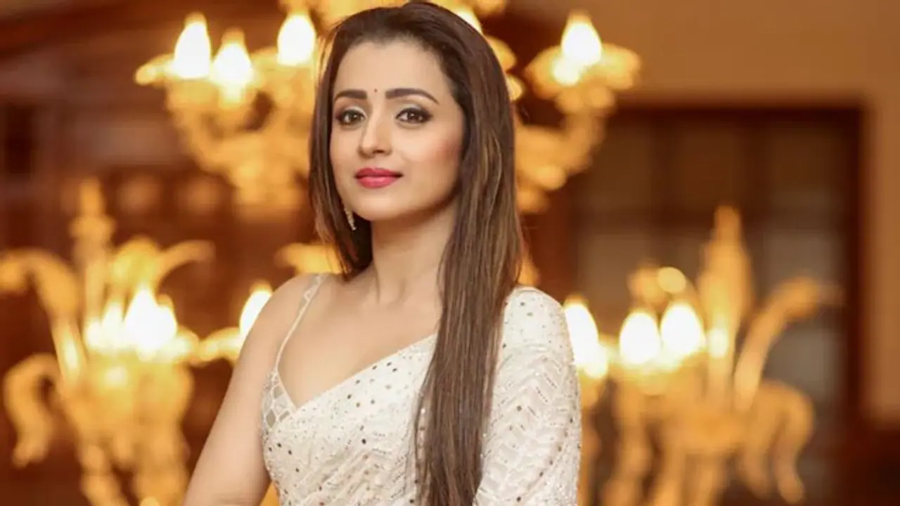 വിവാഹം നിശ്ചയിച്ച ശേഷം ആ ഡിമാന്റ്; വരനെ വേണ്ടെന്ന് പറഞ്ഞത് തൃഷ തന്നെ വിവാഹം നിശ്ചയിച്ച ശേഷം ആ ഡിമാന്റ്; വരനെ വേണ്ടെന്ന് പറഞ്ഞത് തൃഷ തന്നെ