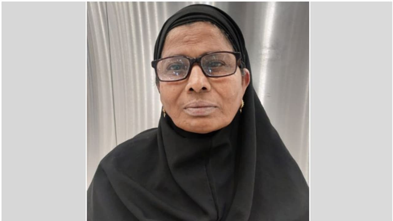 യാത്രക്കാരി എത്തിയിട്ടും പാസ്പോർട്ട് എത്തിയില്ല, ട്വീറ്റ് തുണയായി; എംബസി ഇടപെട്ടു, ഔട്ട് പാസിൽ നാട്ടിലേക്ക് യാത്രക്കാരി എത്തിയിട്ടും പാസ്പോർട്ട് എത്തിയില്ല, ട്വീറ്റ് തുണയായി; എംബസി ഇടപെട്ടു, ഔട്ട് പാസിൽ നാട്ടിലേക്ക്