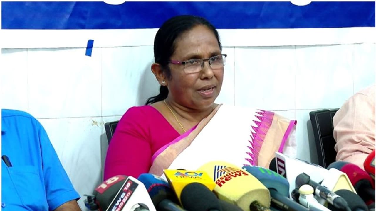 മോർഫ് ചെയ്ത വീഡിയോ ഇറങ്ങിയെന്ന് പറഞ്ഞിട്ടില്ല, കേട്ടുനോക്കൂ, പറഞ്ഞത് പോസ്റ്റർ പ്രചരിക്കുന്നുവെന്ന്: കെകെ ശൈലജ