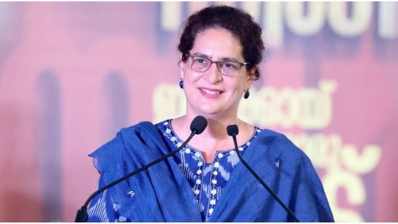 പ്രിയങ്ക മത്സരിക്കാനില്ല, പ്രചാരണത്തിന് നേതൃത്വം നൽകും; 24 മണിക്കൂറിനുള്ളിൽ തീരുമാനമെന്ന് അടുത്ത വൃത്തങ്ങൾ പ്രിയങ്ക മത്സരിക്കാനില്ല, പ്രചാരണത്തിന് നേതൃത്വം നൽകും; 24 മണിക്കൂറിനുള്ളിൽ തീരുമാനമെന്ന് അടുത്ത വൃത്തങ്ങൾ