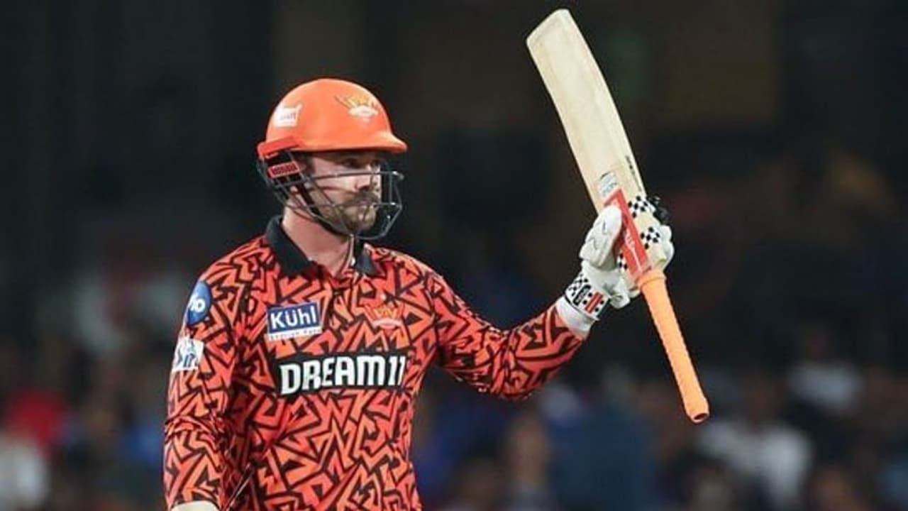 കോലിക്കും ഭീഷണിയായി ട്രാവിസ് ഹെഡ്! സഞ്ജു വീണ്ടും താഴോട്ട്; റണ്വേട്ടക്കാരുടെ പട്ടികയില് വലിയ മാറ്റം കോലിക്കും ഭീഷണിയായി ട്രാവിസ് ഹെഡ്! സഞ്ജു വീണ്ടും താഴോട്ട്; റണ്വേട്ടക്കാരുടെ പട്ടികയില് വലിയ മാറ്റം