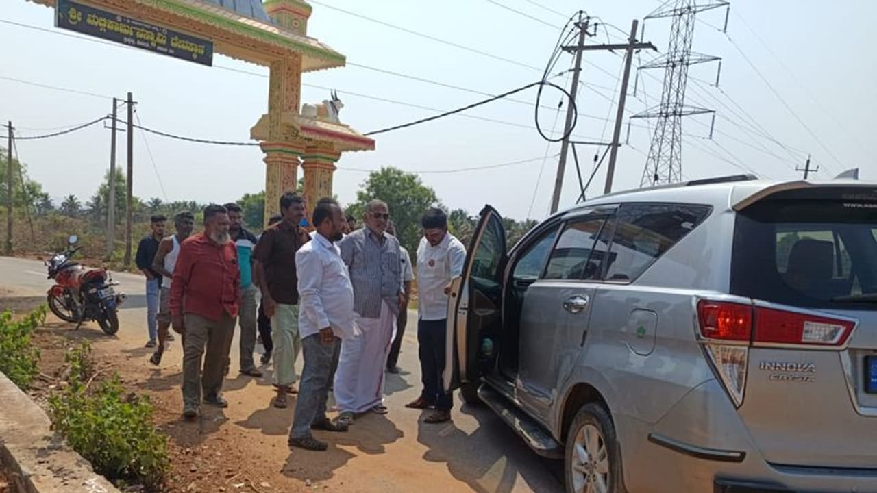 Breaking: ಮಾಜಿ ಸಚಿವ ಮಾಧುಸ್ವಾಮಿ ಕಾರು ಅಪಘಾತ! Breaking: ಮಾಜಿ ಸಚಿವ ಮಾಧುಸ್ವಾಮಿ ಕಾರು ಅಪಘಾತ!