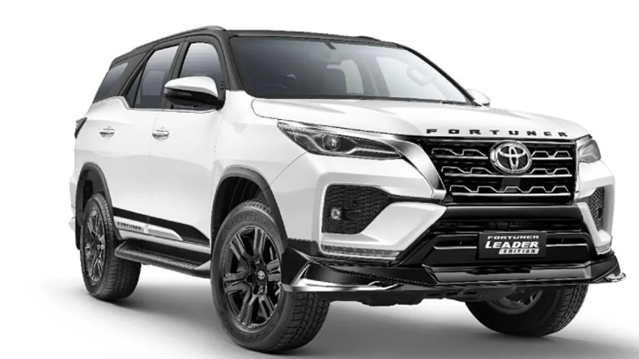 Toyota : மக்களை கவர்ந்த Fortuner.. இந்தியாவில் எவ்வளவு கார் சேல்ஸ் ஆகியிருக்கு தெரியுமா? களமிறங்கும் New Model Toyota : மக்களை கவர்ந்த Fortuner.. இந்தியாவில் எவ்வளவு கார் சேல்ஸ் ஆகியிருக்கு தெரியுமா? களமிறங்கும் New Model