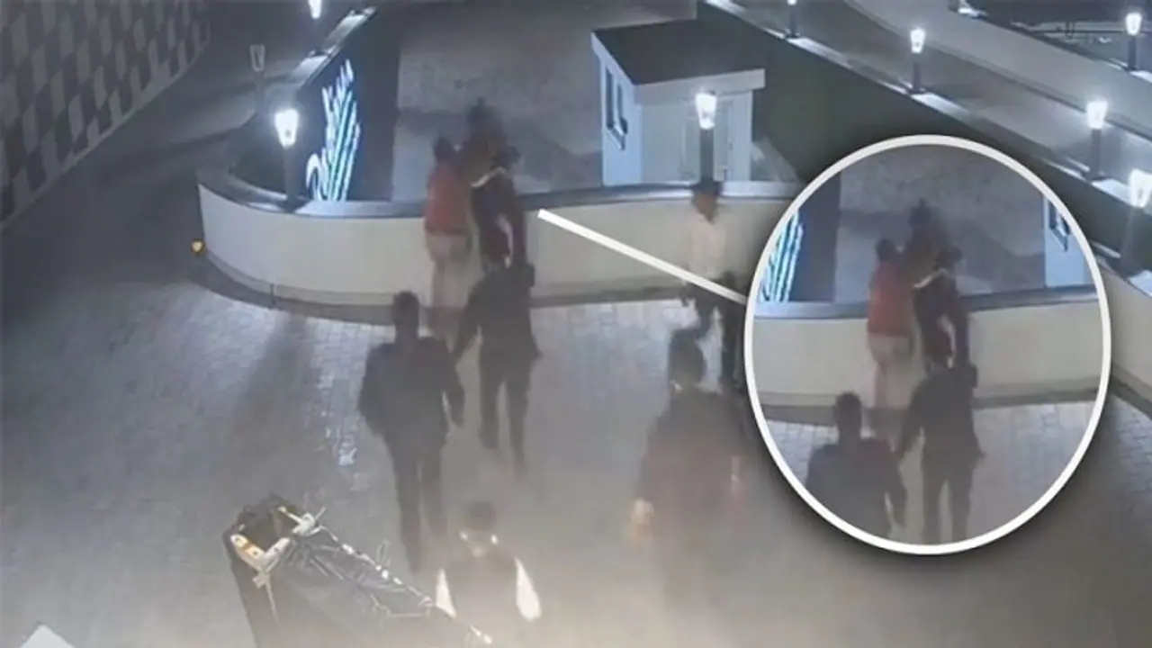 Watch: ಮಗನ ಜೊತೆ ವಾಗ್ವಾದ, ಫೈವ್‌ ಸ್ಟಾರ್‌ ಹೋಟೆಲ್‌ ಟೆರಸ್‌ನಿಂದ ವ್ಯಕ್ತಿಯನ್ನು ಕೆಳಗೆ ತಳ್ಳಿದ ಉದ್ಯಮಿ