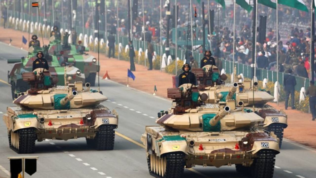 Military : ராணுவத்திற்கு அதிக செலவு செய்யும் நாடுகள்.. இந்தியாவிற்கு எந்த இடம்? SIPRI ரிப்போர்ட் சொல்வதென்ன? Military : ராணுவத்திற்கு அதிக செலவு செய்யும் நாடுகள்.. இந்தியாவிற்கு எந்த இடம்? SIPRI ரிப்போர்ட் சொல்வதென்ன?