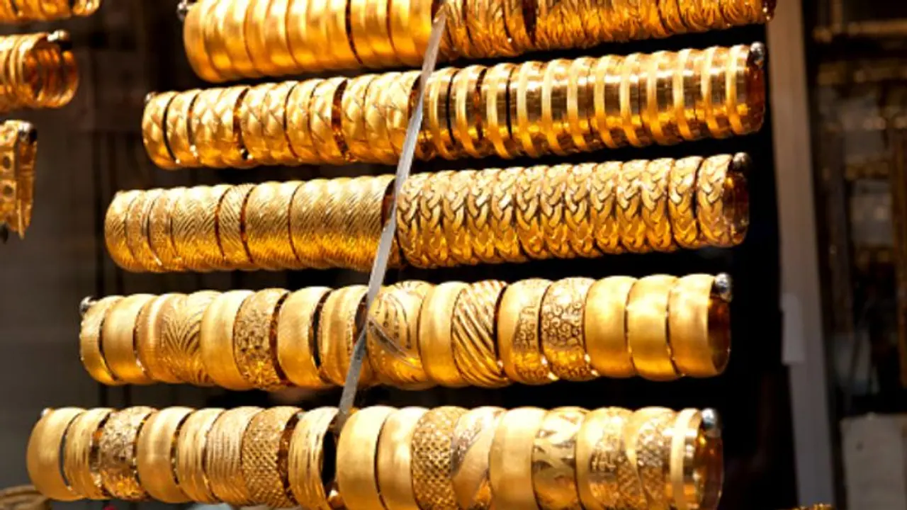 ಈ ದಿನ ಹೇಗಿದೆ ನಿಮ್ಮ ನಗರದಲ್ಲಿ ಬೆಳ್ಳಿ ಬಂಗಾರದ ದರ ಈ ದಿನ ಹೇಗಿದೆ ನಿಮ್ಮ ನಗರದಲ್ಲಿ ಬೆಳ್ಳಿ ಬಂಗಾರದ ದರ