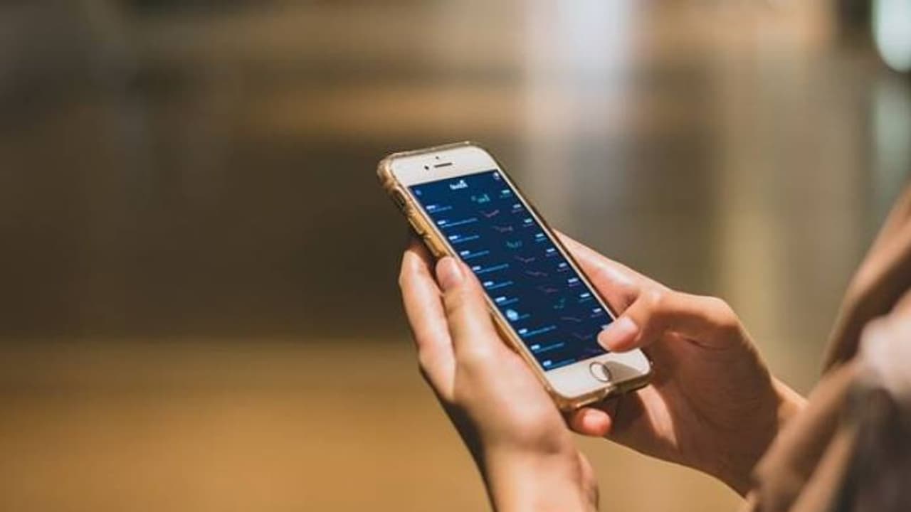 ஆன்லைன் மோசடியில் இதுதான் புது ட்ரெண்ட்! உஷாரா இல்லாட்டி பேங்க் அக்கவுண்ட் காலி!