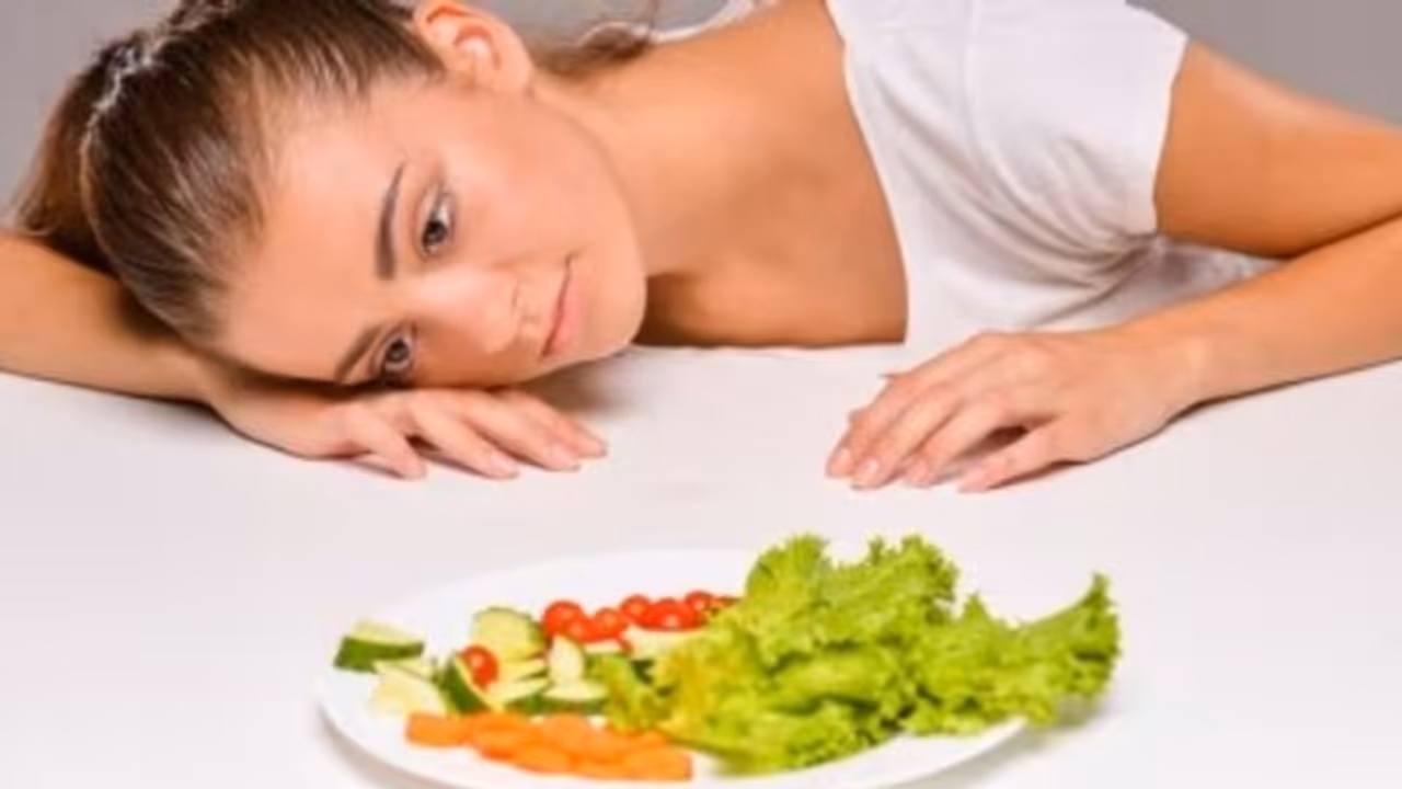 എപ്പോഴും കട്ടിലില്‍ തന്നെ കിടക്കാനാണോ ഇഷ്ടം? ഉടനടി ക്ഷീണമകറ്റാനും ഊർജ്ജം ലഭിക്കാനും കഴിക്കാം ഈ ഭക്ഷണങ്ങള്‍... 