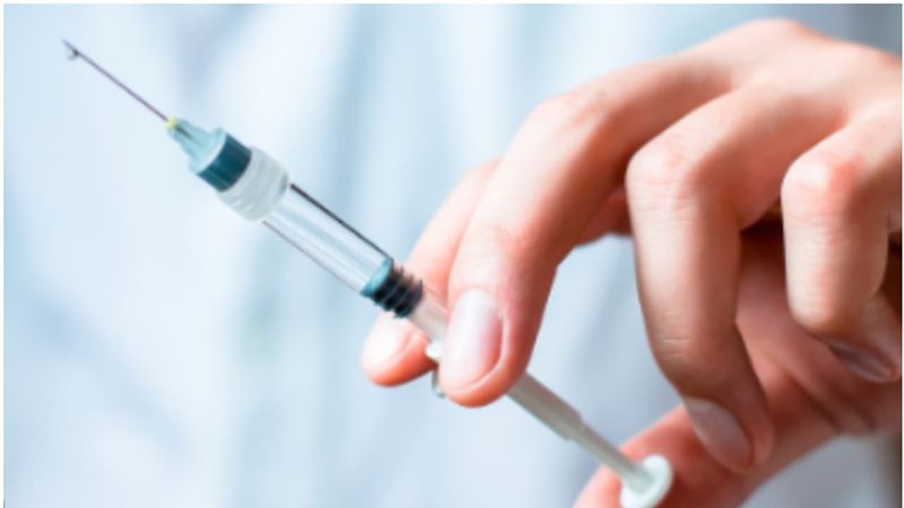 സൂചി കൊണ്ട് കുട്ടിയെ കുത്തിയെന്ന് പരാതി; സ്കൂൾ ജീവനക്കാരിയായ പ്രവാസി യുവതി അറസ്റ്റിൽ സൂചി കൊണ്ട് കുട്ടിയെ കുത്തിയെന്ന് പരാതി; സ്കൂൾ ജീവനക്കാരിയായ പ്രവാസി യുവതി അറസ്റ്റിൽ