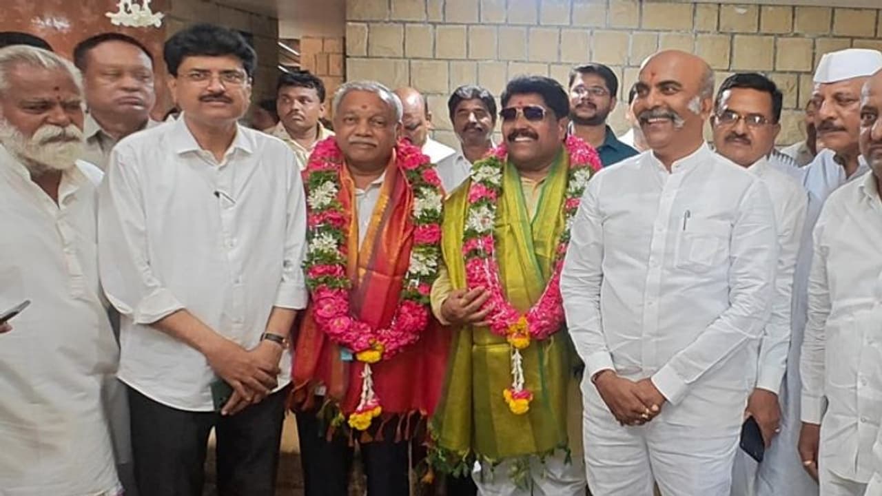 ಕಲಬುರಗಿ: ಶತ್ರುವಿನ ಶತ್ರು ಮಿತ್ರ: ಭೀಮಾ ತೀರದ ರಾಜಕೀಯದಲ್ಲಿ ಹೊಸ ಅಲೆ..! ಕಲಬುರಗಿ: ಶತ್ರುವಿನ ಶತ್ರು ಮಿತ್ರ: ಭೀಮಾ ತೀರದ ರಾಜಕೀಯದಲ್ಲಿ ಹೊಸ ಅಲೆ..!