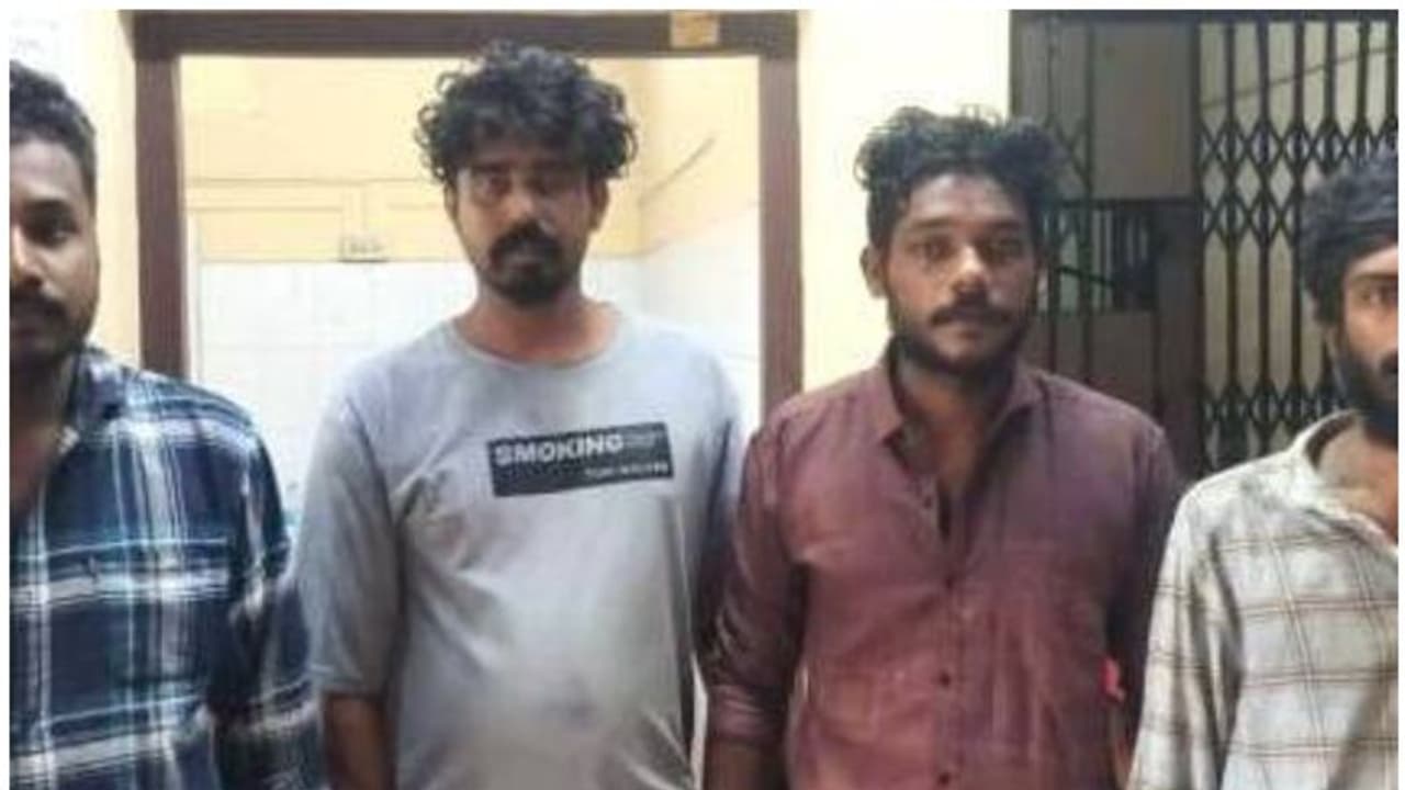 ബാറിൽ മാരകായുധങ്ങളുമായി ഭീകരാന്തരീക്ഷം സൃഷ്ടിച്ച് യുവാക്കൾ; സ്ഥലത്തെത്തിയ പൊലീസുകാരെ ആക്രമിച്ചു, അറസ്റ്റ് 