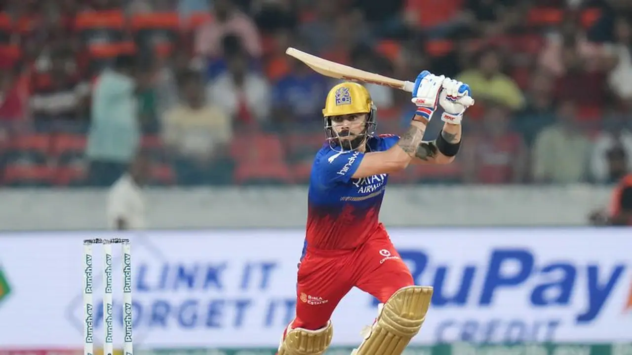 ವಿರಾಟ್ ಕೊಹ್ಲಿ ಪವರ್ಪ್ಲೇ ಬಳಿಕ ನಿಧಾನಗತಿ ಬ್ಯಾಟಿಂಗ್ ಮಾಡೋದೇಕೆ..? ಇಂಟ್ರೆಸ್ಟಿಂಗ್ ಮಾಹಿತಿ ರಿವೀಲ್ ವಿರಾಟ್ ಕೊಹ್ಲಿ ಪವರ್ಪ್ಲೇ ಬಳಿಕ ನಿಧಾನಗತಿ ಬ್ಯಾಟಿಂಗ್ ಮಾಡೋದೇಕೆ..? ಇಂಟ್ರೆಸ್ಟಿಂಗ್ ಮಾಹಿತಿ ರಿವೀಲ್