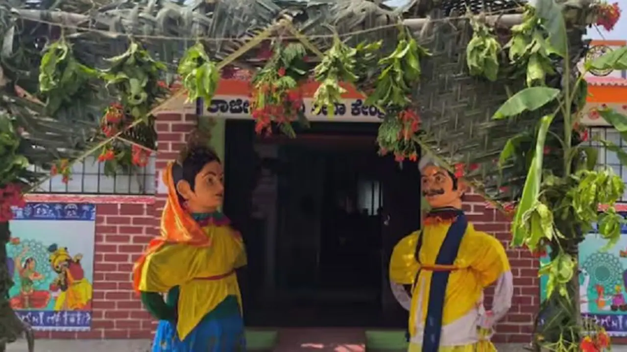 Lok Sabha Elections 2024: ಮತದಾರರನ್ನು ಆಕರ್ಷಿಸುತ್ತಿರುವ ಸಾಂಪ್ರದಾಯಿಕ ಮತಗಟ್ಟೆಗಳು..!