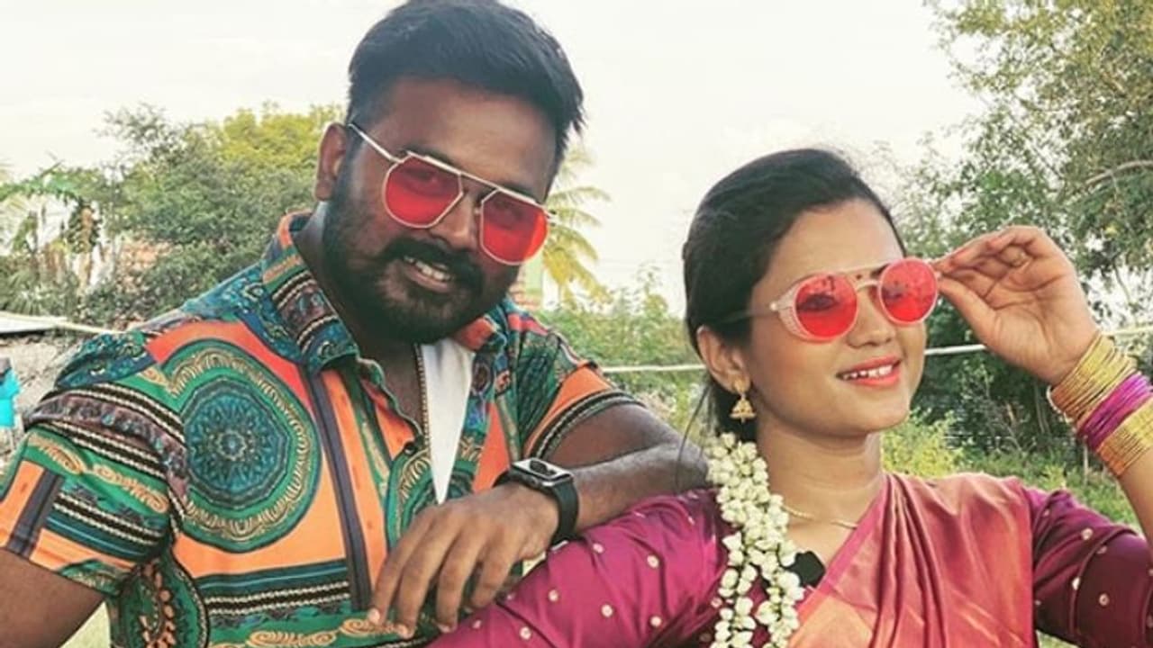 Manimegalai : சின்னத்திரையை கலக்கும் நட்சத்திர ஜோடி.. ஹுசைன், மணிமேகலையின் யூடியூப் வருமானம் எவ்வளவு தெரியுமா?