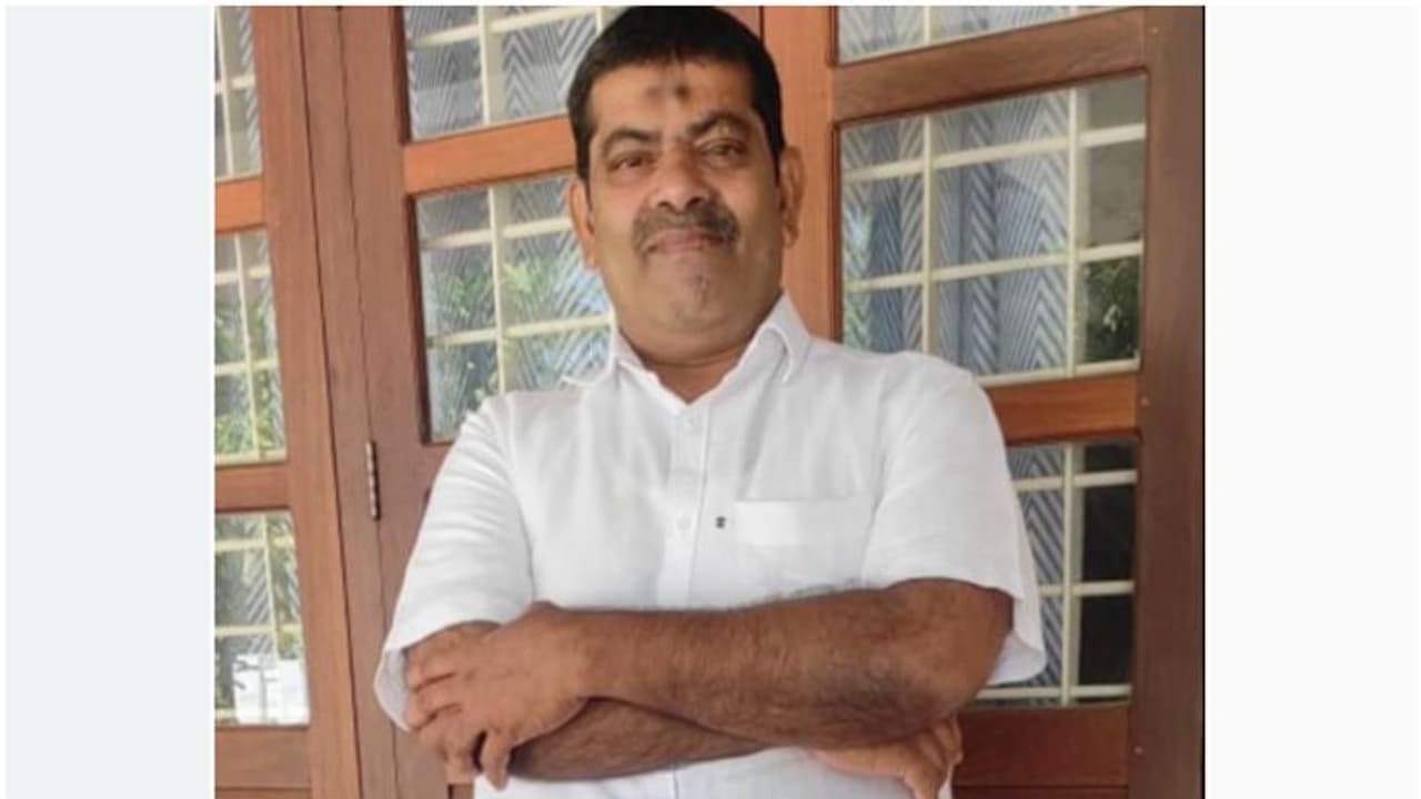 പ്രവാസി മലയാളി ഹൃദയാഘാതം മൂലം മരിച്ചു പ്രവാസി മലയാളി ഹൃദയാഘാതം മൂലം മരിച്ചു