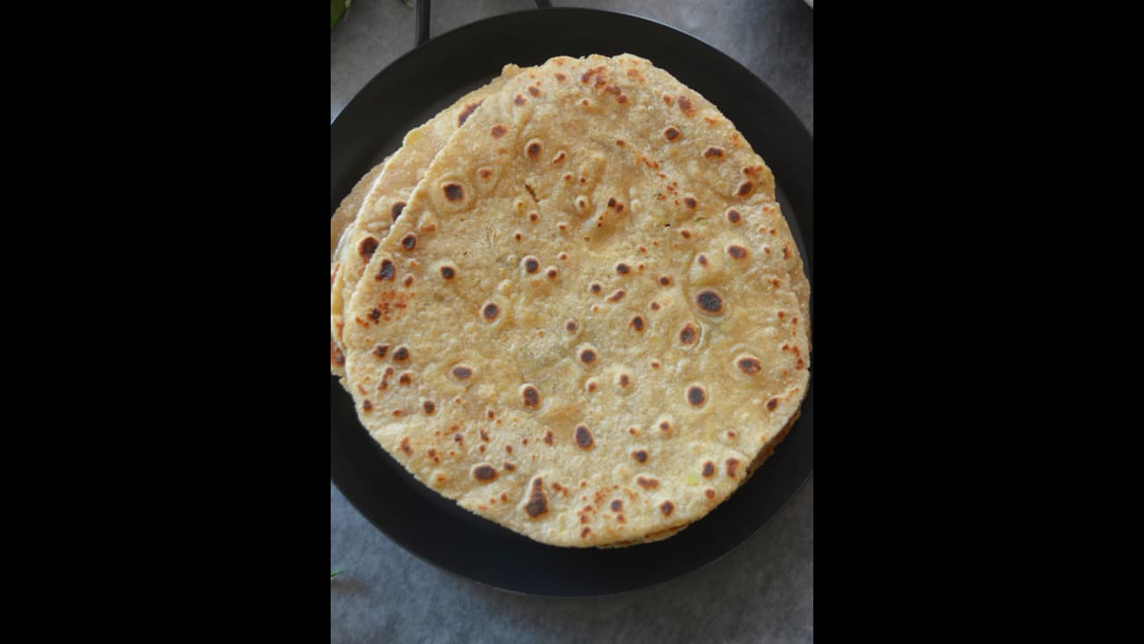 உங்க வீட்ல சுரைக்காய் இருந்தா ஒன் டைம் சப்பாத்தி செஞ்சு பாருங்க.. டேஸ்ட் வேற லெவல் இருக்கும்!