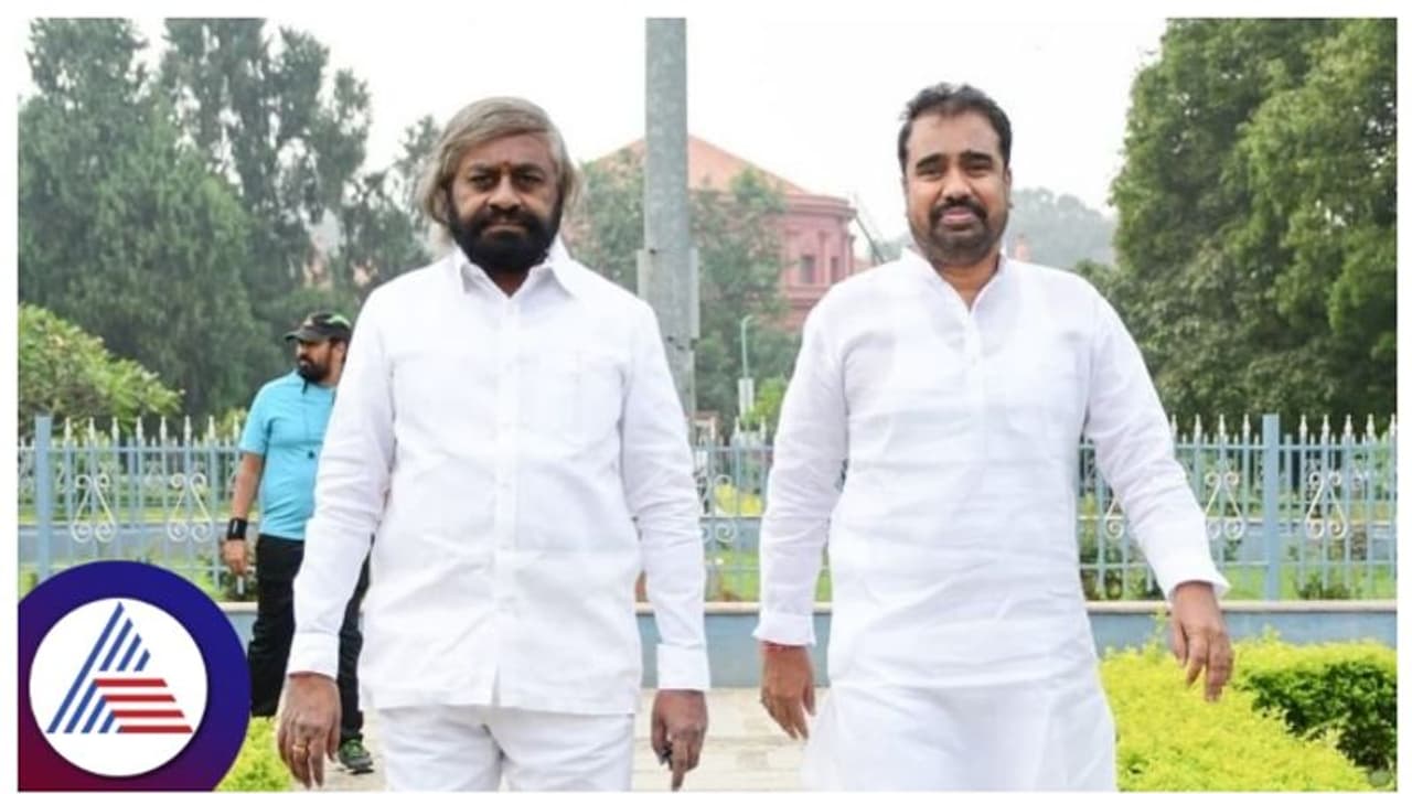 ಸಚಿವ ಖಂಡ್ರೆ ಆಪ್ತ ಮೋದಿಗೆ ಐಟಿ ಶಾಕ್, ಕಾರು ಸಹಿತ ಹಣ ಜಪ್ತಿ, ಬೆಂಗಳೂರಿನಿಂದ ರೈಲಲ್ಲಿ ಬಂತಾ 2 ಕೋಟಿ!? ಸಚಿವ ಖಂಡ್ರೆ ಆಪ್ತ ಮೋದಿಗೆ ಐಟಿ ಶಾಕ್, ಕಾರು ಸಹಿತ ಹಣ ಜಪ್ತಿ, ಬೆಂಗಳೂರಿನಿಂದ ರೈಲಲ್ಲಿ ಬಂತಾ 2 ಕೋಟಿ!?