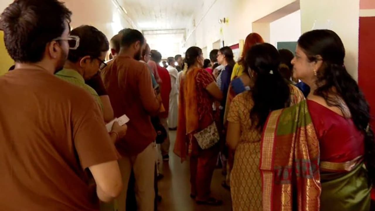 ശ്രദ്ധാകേന്ദ്രം ഗുജറാത്ത്; മൂന്നാംഘട്ട വോട്ടെടുപ്പ് ഈ സംസ്ഥാനങ്ങളിലും മണ്ഡലങ്ങളിലും