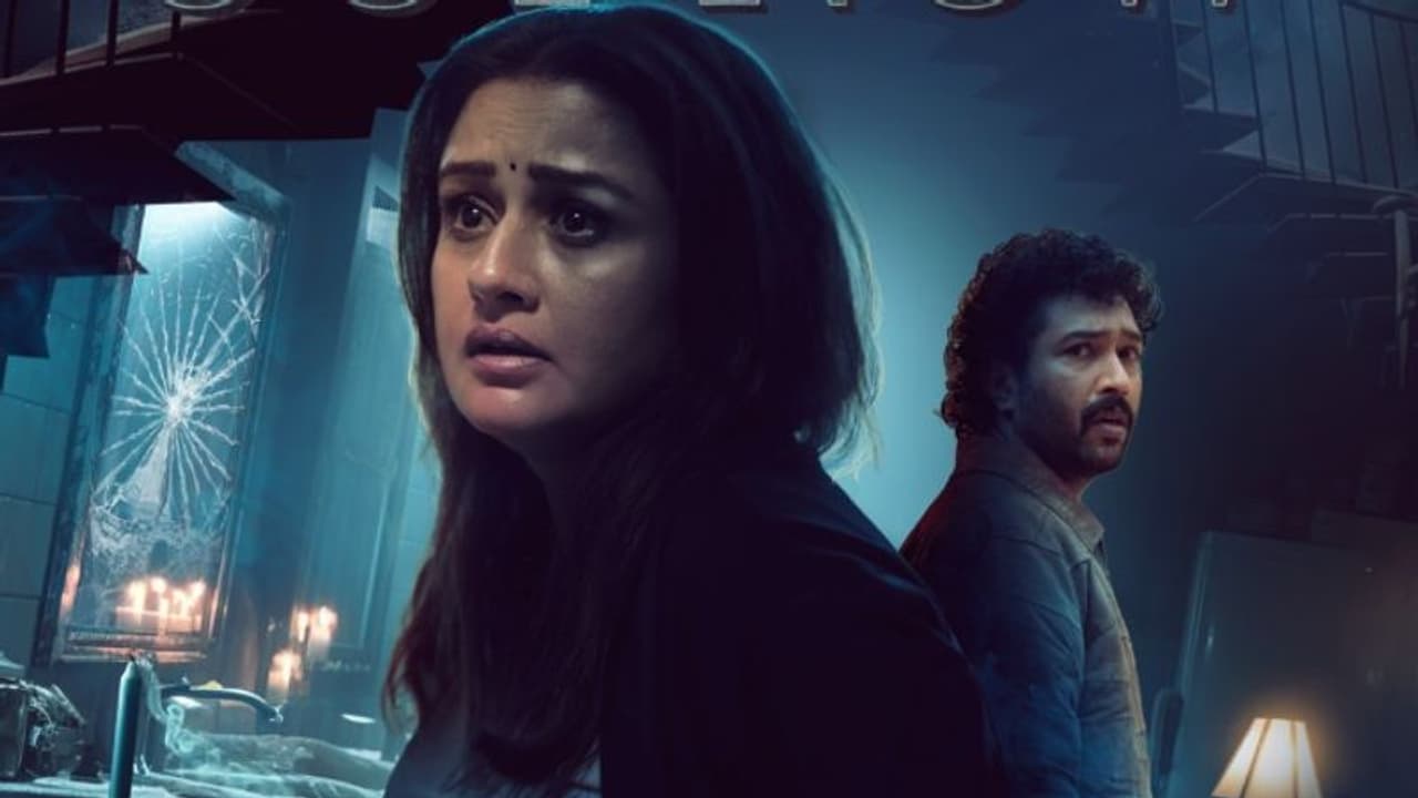 സോണിയ അഗർവാളിന്റെ ഹൊറർ സസ്പെന്സ് ത്രില്ലർ; 'ബിഹൈൻഡ്ഡ്' ടീസർ എത്തി സോണിയ അഗർവാളിന്റെ ഹൊറർ സസ്പെന്സ് ത്രില്ലർ; 'ബിഹൈൻഡ്ഡ്' ടീസർ എത്തി