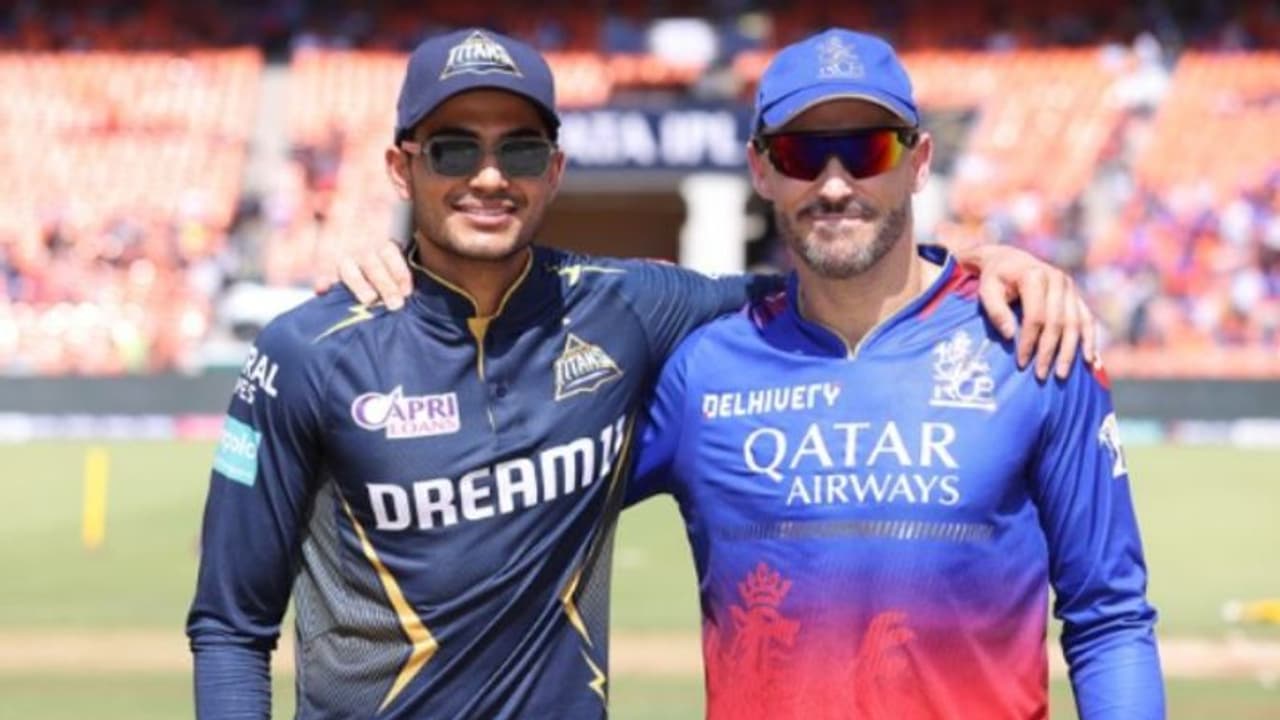 4 வெளிநாட்டு வீரர்களை களமிறக்கும் ஆர்சிபி – டாஸ் வென்று பவுலிங்: 3ஆவது வெற்றி பெறுமா? 4 வெளிநாட்டு வீரர்களை களமிறக்கும் ஆர்சிபி – டாஸ் வென்று பவுலிங்: 3ஆவது வெற்றி பெறுமா?