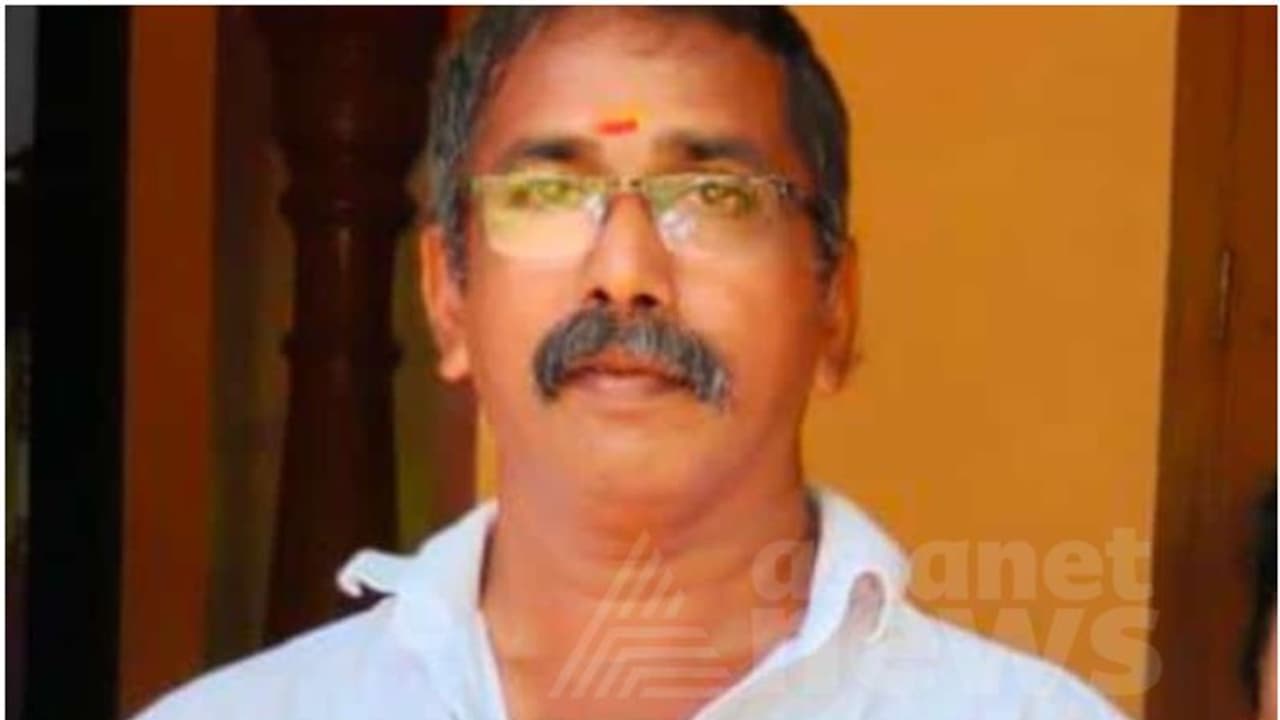 സംസ്ഥാനത്ത് സൂര്യാഘാതമേറ്റ് ഒരു മരണം കൂടി; ചികിത്സയിലായിരുന്ന മാഹി സ്വദേശി മരിച്ചു സംസ്ഥാനത്ത് സൂര്യാഘാതമേറ്റ് ഒരു മരണം കൂടി; ചികിത്സയിലായിരുന്ന മാഹി സ്വദേശി മരിച്ചു