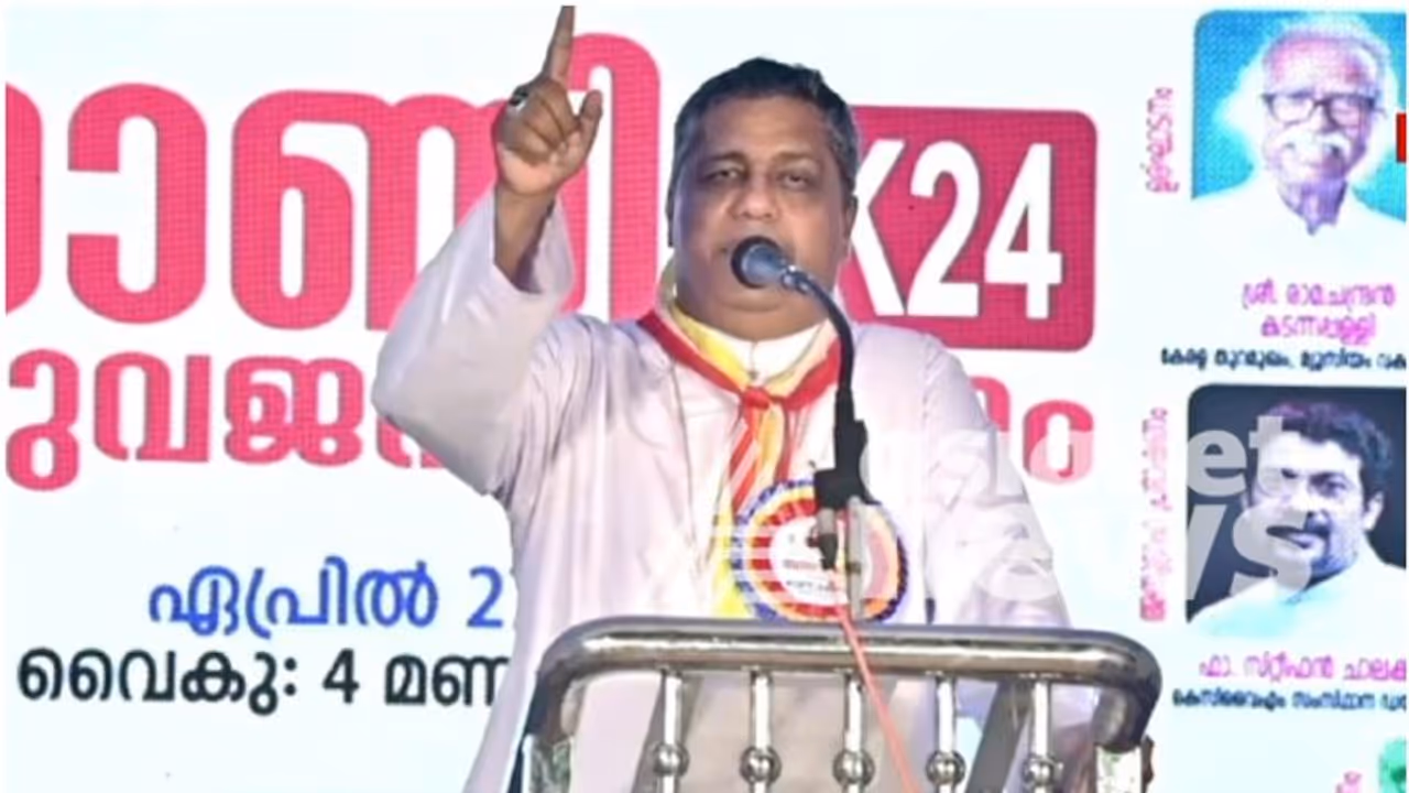 'ലൗ ജിഹാദിന്റെ പേരിൽ വർഗീയ വിഷം ചീറ്റാൻ ഒരു സംഘടനയെയും അനുവദിക്കരുത്'; തുറന്നടിച്ച് ജോസഫ് പാംപ്ലാനി 'ലൗ ജിഹാദിന്റെ പേരിൽ വർഗീയ വിഷം ചീറ്റാൻ ഒരു സംഘടനയെയും അനുവദിക്കരുത്'; തുറന്നടിച്ച് ജോസഫ് പാംപ്ലാനി
