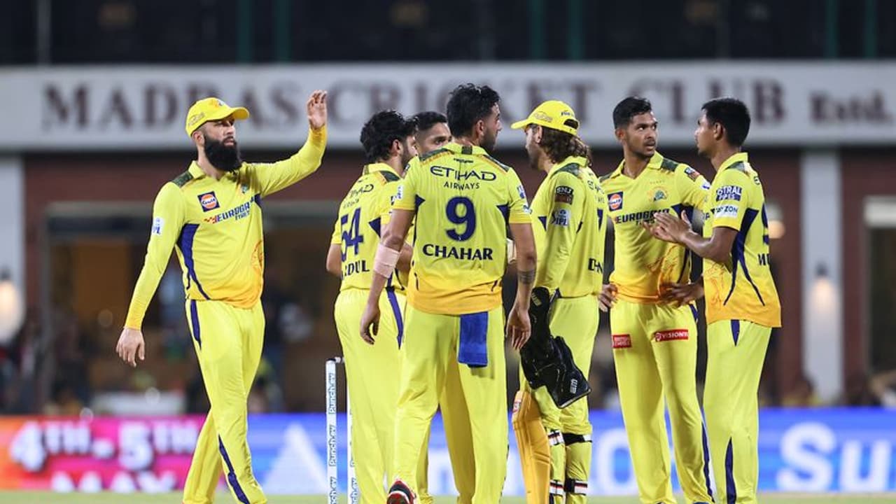 ചെന്നൈയുടെ പ്ലേ ഓഫ് പ്രതീക്ഷകൾക്ക് ഇരുട്ടടി; മുസ്തഫിസുറിനും ചാഹറിനും പിന്നാലെ മറ്റൊരു പേസർ കൂടി പുറത്ത്