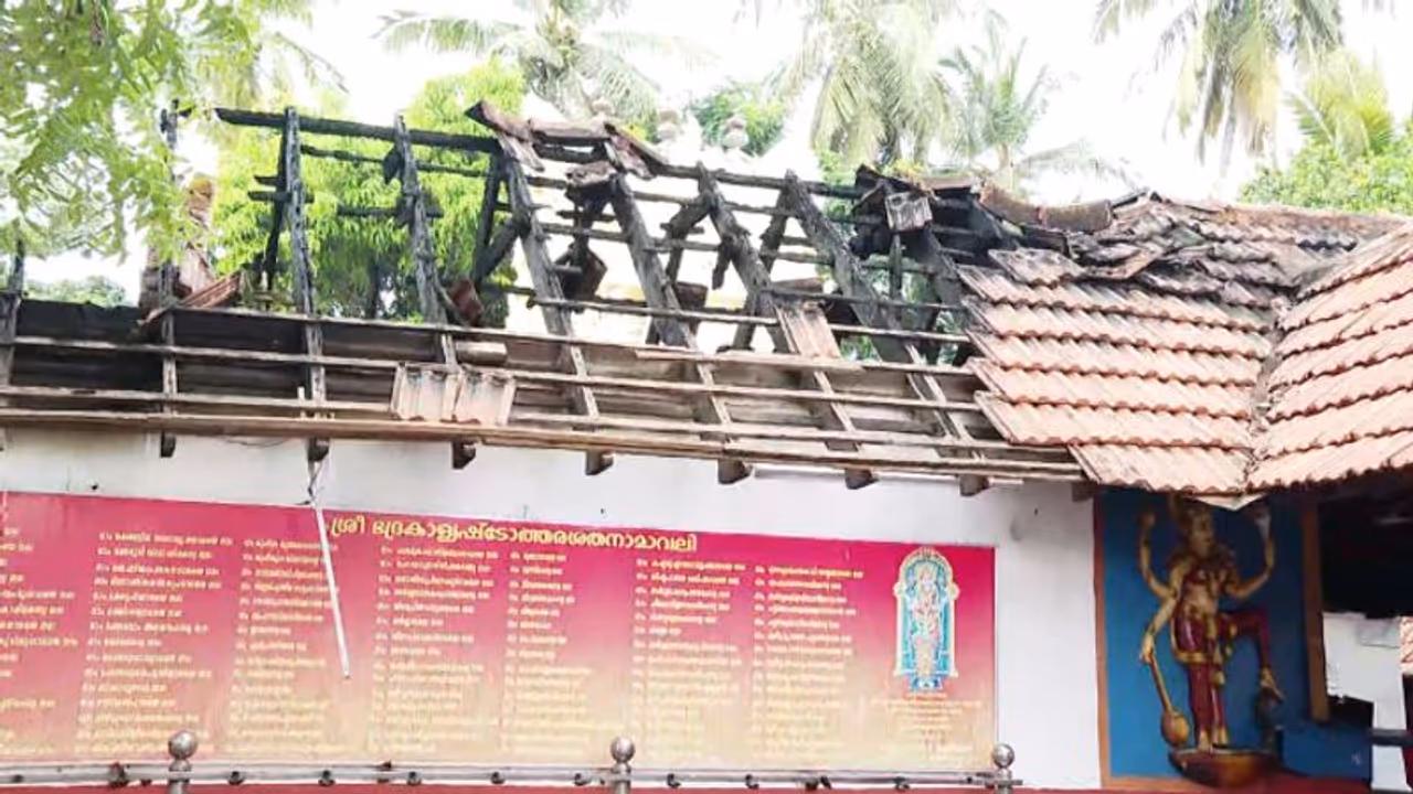 ചെന്തിട്ട ദേവി ക്ഷേത്രത്തിലെ തീപിടുത്തം; ഷോർട്ട് സർക്ക്യൂട്ടല്ല കാരണം, സമഗ്ര അന്വേഷണത്തിന് നിർദേശം