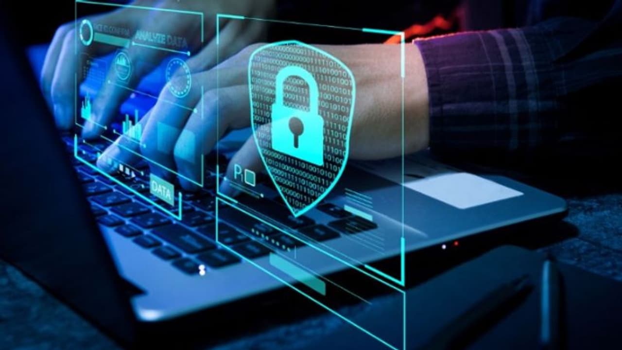 அதிக ஆபத்து.. நீங்கள் பயன்படுத்தும் சாதனத்தில் வைரஸ் இருக்கா.. இந்திய அரசு வெளியிட்ட முக்கிய எச்சரிக்கை..