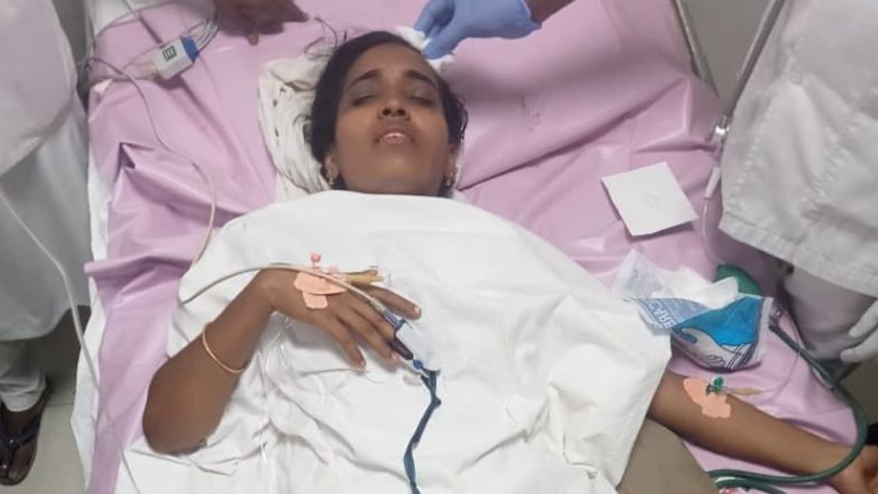 മധുരയിൽ മലയാളിയായ വനിതാ റെയിൽവേ ഗാർഡിനെ മദ്യപസംഘം ആക്രമിച്ചു; പരിക്ക്, ആശുപത്രിയിൽ പ്രവേശിപ്പിച്ചു