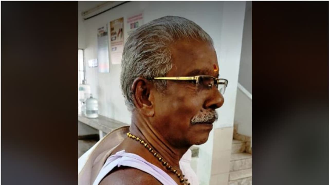 'ആദ്യം ചെറിയൊരു അസ്വസ്ഥത, പിന്നീട് കണ്ടത് പൊള്ളിയ പാട്'; ഉടൻ ചികിത്സ തേടിയെന്ന് സൂര്യതാപമേറ്റ വയോധികൻ 'ആദ്യം ചെറിയൊരു അസ്വസ്ഥത, പിന്നീട് കണ്ടത് പൊള്ളിയ പാട്'; ഉടൻ ചികിത്സ തേടിയെന്ന് സൂര്യതാപമേറ്റ വയോധികൻ