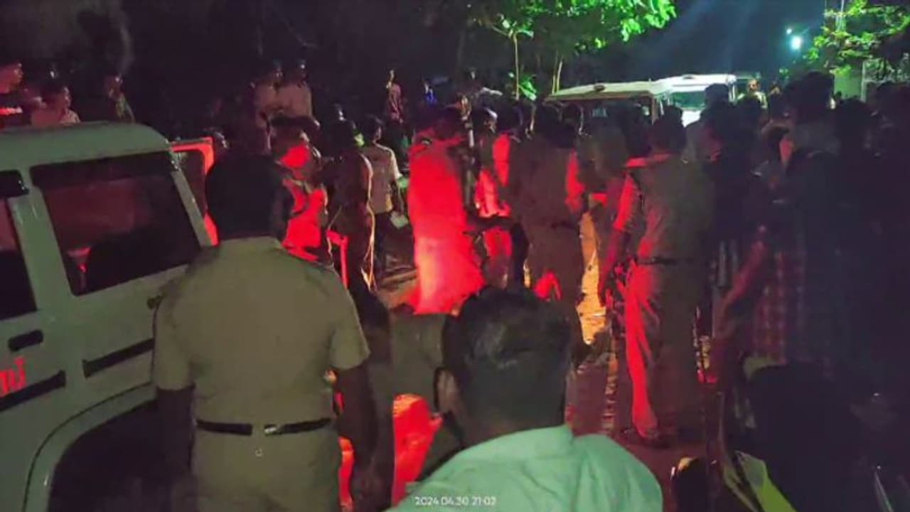 പൊലീസിനെ ബന്ദിയാക്കി നാട്ടുകാര്‍, ആക്രമണം, പ്രതികളെ ബലമായി രക്ഷപ്പെടുത്തി; സംഭവം പുതുക്കുറിച്ചിയിൽ