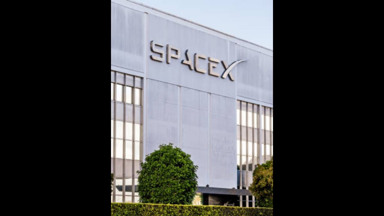 സ്പേസ് എക്സിന്റെ ബഹിരാകാശ വിക്ഷേപണങ്ങൾ തടഞ്ഞ് അമേരിക്കൻ വ്യോമയാന ഏജൻസി സ്പേസ് എക്സിന്റെ ബഹിരാകാശ വിക്ഷേപണങ്ങൾ തടഞ്ഞ് അമേരിക്കൻ വ്യോമയാന ഏജൻസി
