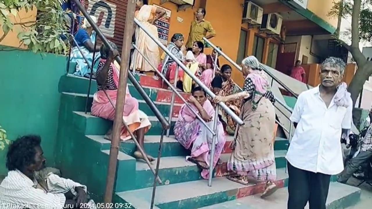 చంద్రబాబు కుట్రతోనే పథకాలు ఆగాయా!? చంద్రబాబు కుట్రతోనే పథకాలు ఆగాయా!?