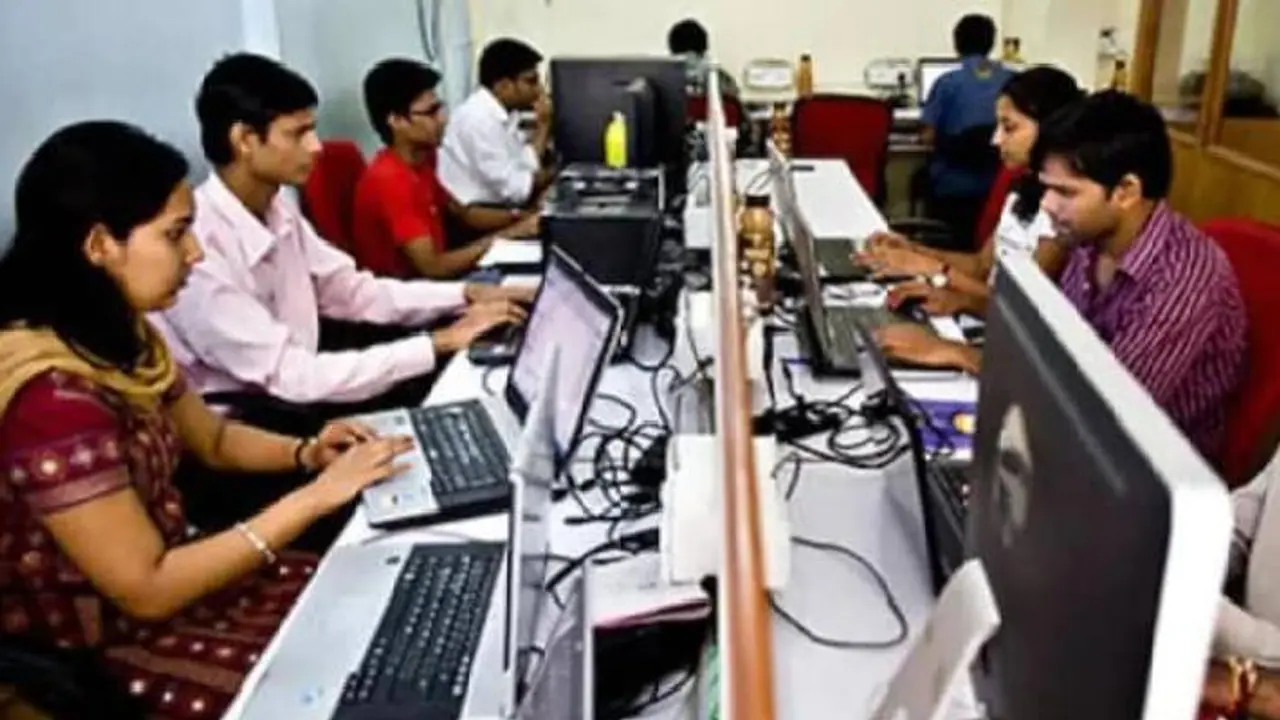 9.15ಕ್ಕೆ ಆಫೀಸಿಗೆ ಬರದಿದ್ದರೆ ಅರ್ಧ ದಿನದ ರಜೆ ಕಟ್..! 9.15ಕ್ಕೆ ಆಫೀಸಿಗೆ ಬರದಿದ್ದರೆ ಅರ್ಧ ದಿನದ ರಜೆ ಕಟ್..!