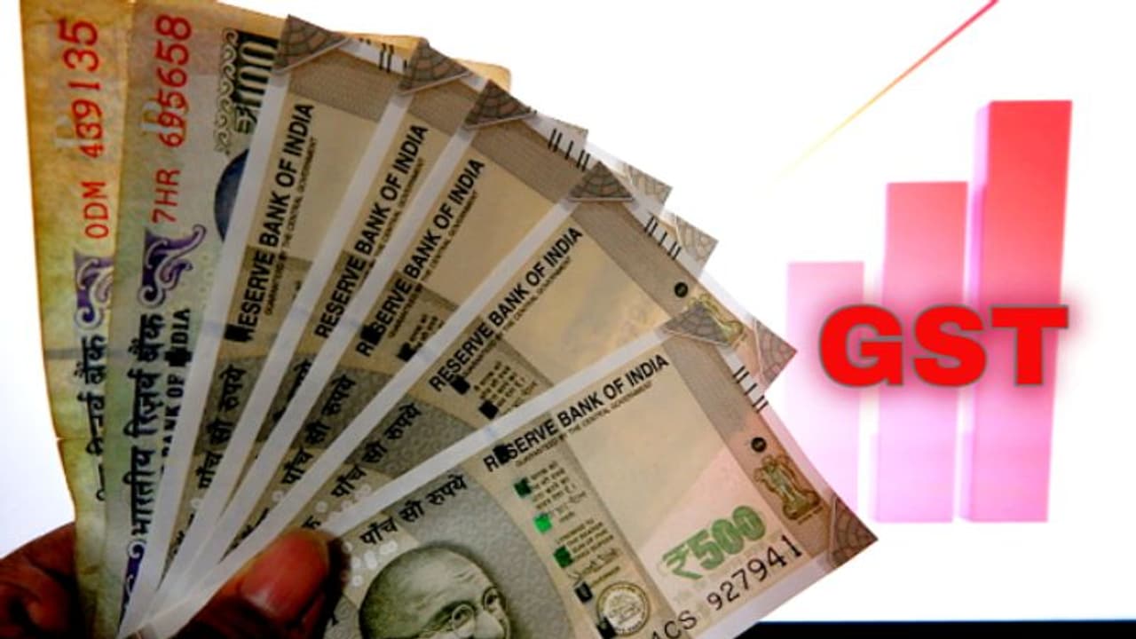 നികുതി പിരിവ് പൊടിപൊടിക്കുന്നു, ഒറ്റ മാസത്തെ ജിഎസ്ടി വരവ് 2.1 ലക്ഷം കോടി; കേരളത്തിന്റെ സംഭാവന ഇതാണ് നികുതി പിരിവ് പൊടിപൊടിക്കുന്നു, ഒറ്റ മാസത്തെ ജിഎസ്ടി വരവ് 2.1 ലക്ഷം കോടി; കേരളത്തിന്റെ സംഭാവന ഇതാണ്