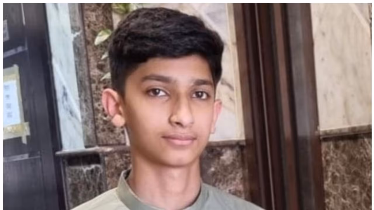 യുഎഇയിൽ കാണാതായിരുന്ന 17 വയസുകാരനെ മരിച്ച നിലയിൽ കണ്ടെത്തി യുഎഇയിൽ കാണാതായിരുന്ന 17 വയസുകാരനെ മരിച്ച നിലയിൽ കണ്ടെത്തി