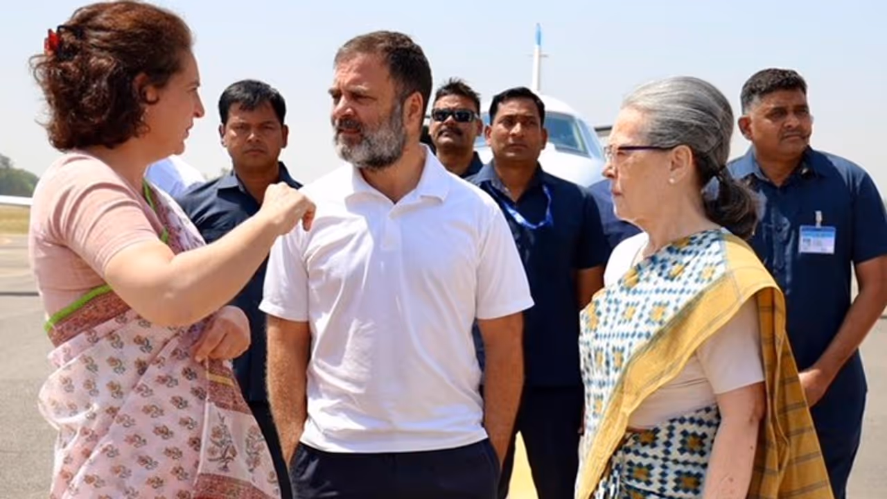 BREAKING: Congress despatches ex CMs Bhupesh Baghel and Ashok Gehlot to 'observe' Rae Bareli and Amethi BREAKING: Congress despatches ex CMs Bhupesh Baghel and Ashok Gehlot to 'observe' Rae Bareli and Amethi