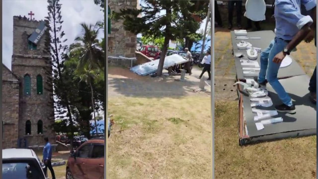 'കത്തീഡ്രൽ' ബോർഡ് വലിച്ച് താഴെയിട്ട് ഒരു വിഭാഗം വിശ്വാസികള്; എൽഎംഎസ് പള്ളിയെന്ന പുതിയ ബോർഡും സ്ഥാപിച്ചു 'കത്തീഡ്രൽ' ബോർഡ് വലിച്ച് താഴെയിട്ട് ഒരു വിഭാഗം വിശ്വാസികള്; എൽഎംഎസ് പള്ളിയെന്ന പുതിയ ബോർഡും സ്ഥാപിച്ചു