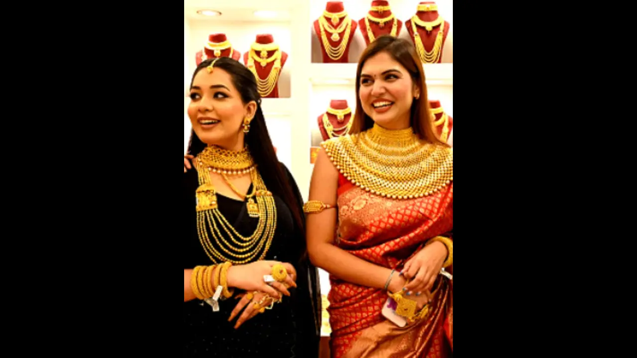 ಈ ದಿನ ಹೇಗಿದೆ ನಿಮ್ಮ ನಗರದಲ್ಲಿ ಬೆಳ್ಳಿ ಬಂಗಾರದ ದರ ಈ ದಿನ ಹೇಗಿದೆ ನಿಮ್ಮ ನಗರದಲ್ಲಿ ಬೆಳ್ಳಿ ಬಂಗಾರದ ದರ