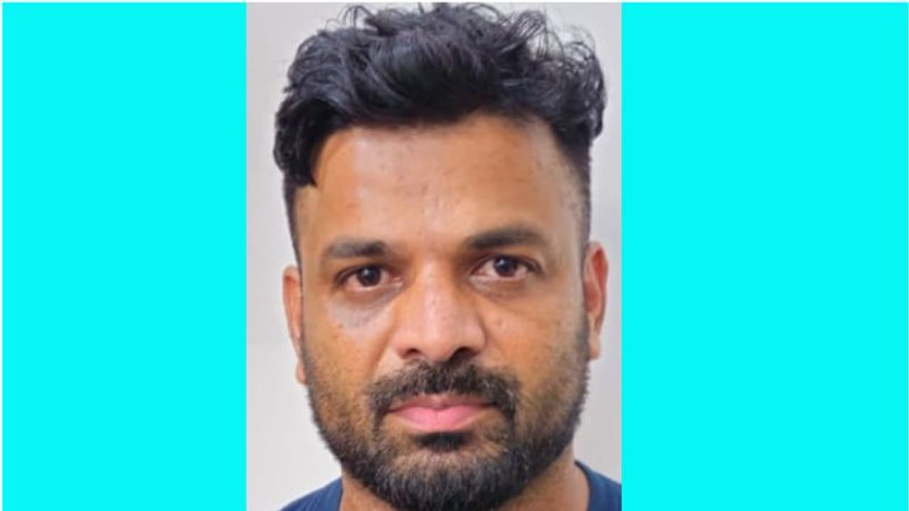 ഫ്ലാറ്റിൽ പൊലീസ്, ഗുണ്ടകളെ വിട്ട് തല്ലുമെന്ന് ഭീഷണി, 25 കോടിയുടെ തട്ടിപ്പ് നടത്തിയ പ്രതിയെ സാഹസികമായി പൊക്കി ഫ്ലാറ്റിൽ പൊലീസ്, ഗുണ്ടകളെ വിട്ട് തല്ലുമെന്ന് ഭീഷണി, 25 കോടിയുടെ തട്ടിപ്പ് നടത്തിയ പ്രതിയെ സാഹസികമായി പൊക്കി