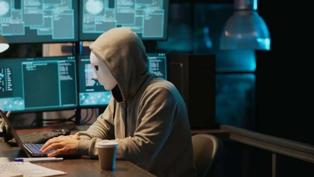 ഡിജിറ്റല് അറസ്റ്റ്: തട്ടിപ്പ് തടയാന് കേന്ദ്രം; ഉന്നത തല സമിതി രൂപീകരിച്ച് ആഭ്യന്തര മന്ത്രാലയം ഡിജിറ്റല് അറസ്റ്റ്: തട്ടിപ്പ് തടയാന് കേന്ദ്രം; ഉന്നത തല സമിതി രൂപീകരിച്ച് ആഭ്യന്തര മന്ത്രാലയം