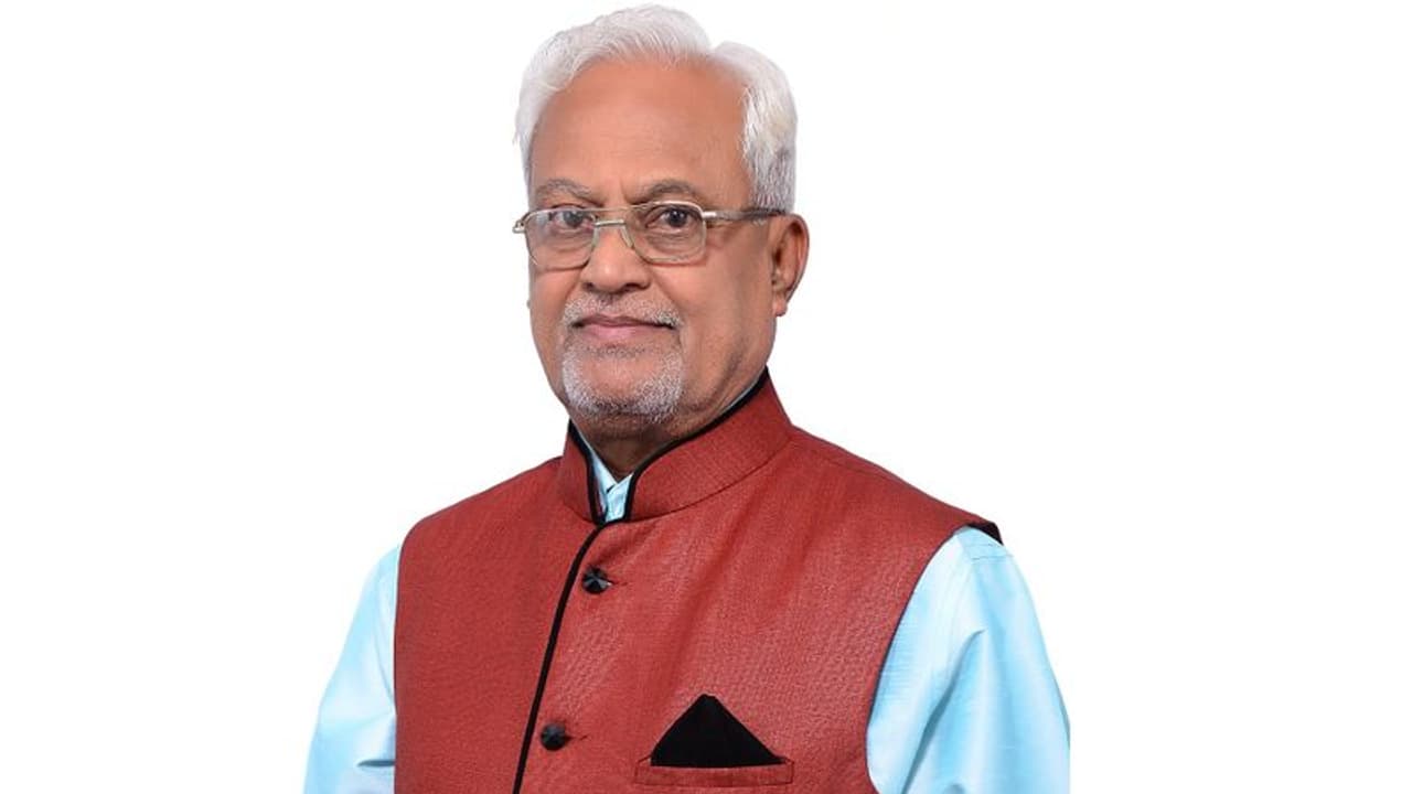 ಅಭಿನಯದ ವೇಳೆ ವೇದಿಕೆ ಮೇಲೆ‌ ಕುಸಿದು ಬಿದ್ದು ಶಕುನಿ ಪಾತ್ರಧಾರಿ ಸಾವು!