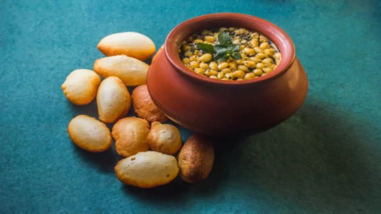  Making Pani Puri at Home: Taste the Authentic Street Food Adventure