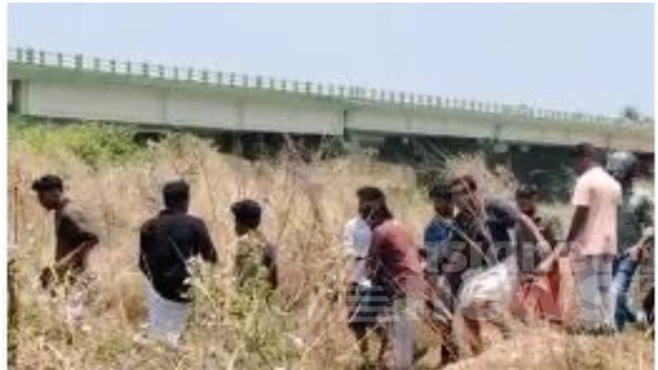 മാഹി ബൈപ്പാസിൽ നിന്ന് രണ്ട് പെൺകുട്ടികൾ പുഴയിലേക്ക് ചാടി