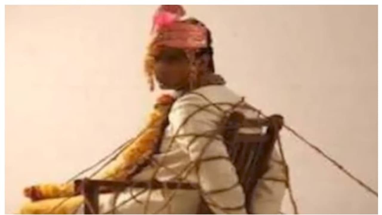 15 വയസുകാരനെ തട്ടിക്കൊണ്ട് പോയി, തോക്കിന് മുന്നില് നിര്ത്തി വിവാഹം കഴിപ്പിച്ചെന്ന് പരാതി 15 വയസുകാരനെ തട്ടിക്കൊണ്ട് പോയി, തോക്കിന് മുന്നില് നിര്ത്തി വിവാഹം കഴിപ്പിച്ചെന്ന് പരാതി