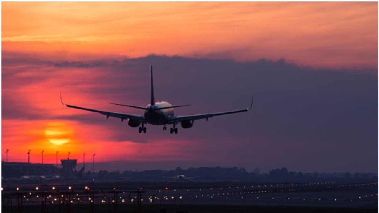 പ്രവാസി മലയാളികള്ക്ക് സന്തോഷ വാര്ത്ത; കേരളത്തിലേക്കടക്കം അധിക സര്വീസുകള് പ്രഖ്യാപിച്ച് എയര്ലൈന് പ്രവാസി മലയാളികള്ക്ക് സന്തോഷ വാര്ത്ത; കേരളത്തിലേക്കടക്കം അധിക സര്വീസുകള് പ്രഖ്യാപിച്ച് എയര്ലൈന്