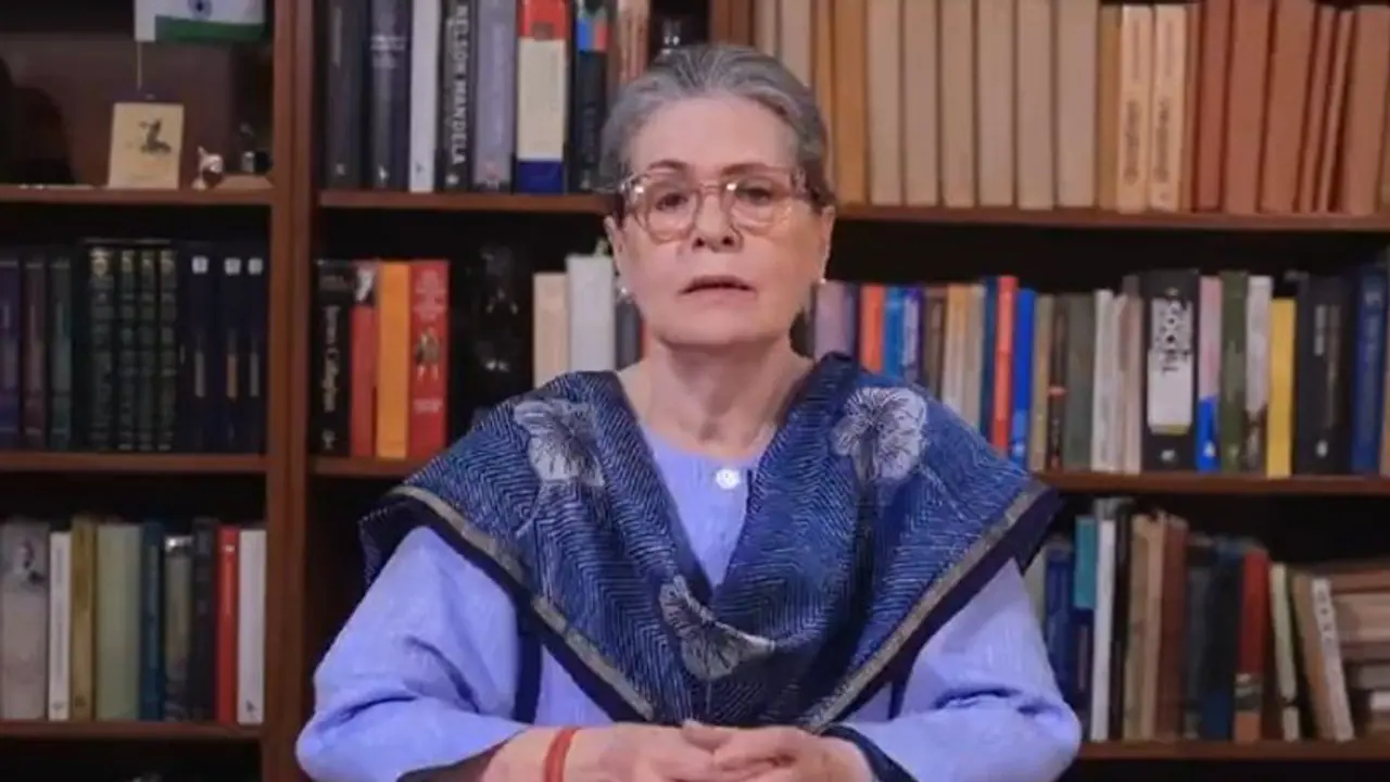 'ರಾಜಕೀಯ ಲಾಭಕ್ಕಾಗಿ ದ್ವೇಷ ಹರಡುತ್ತಿದೆ..' ವಿಡಿಯೋ ಸಂದೇಶದ ಮೂಲಕ ಮೋದಿ, ಬಿಜೆಪಿಯನ್ನ ಟೀಕಿಸಿದ ಸೋನಿಯಾ ಗಾಂಧಿ!