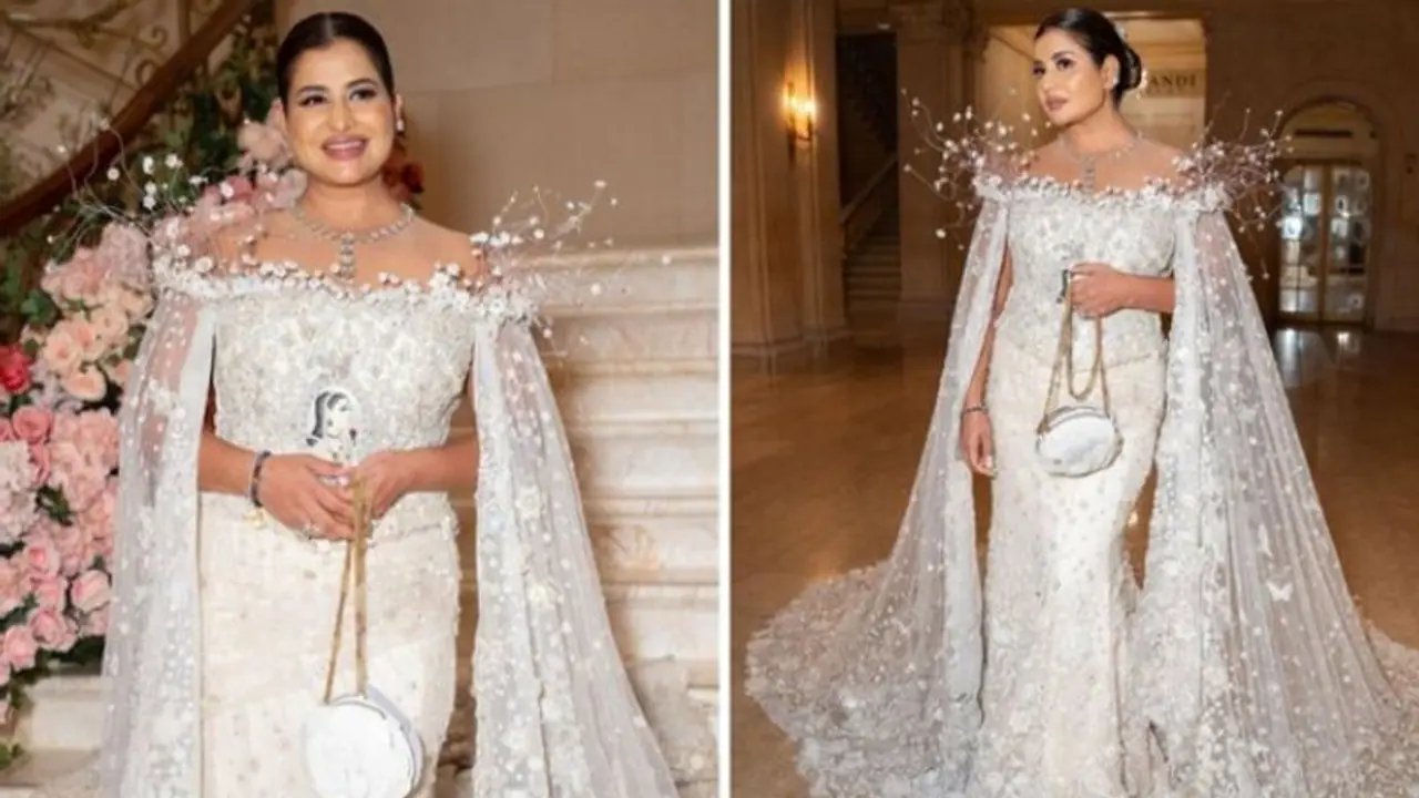 Met Gala 2024 : மிடுக்கான உடையில்.. 200 காரட் வைர நகைகளோடு வந்து அசத்திய சுதா ரெட்டி யாருப்பா இவங்க? Met Gala 2024 : மிடுக்கான உடையில்.. 200 காரட் வைர நகைகளோடு வந்து அசத்திய சுதா ரெட்டி யாருப்பா இவங்க?