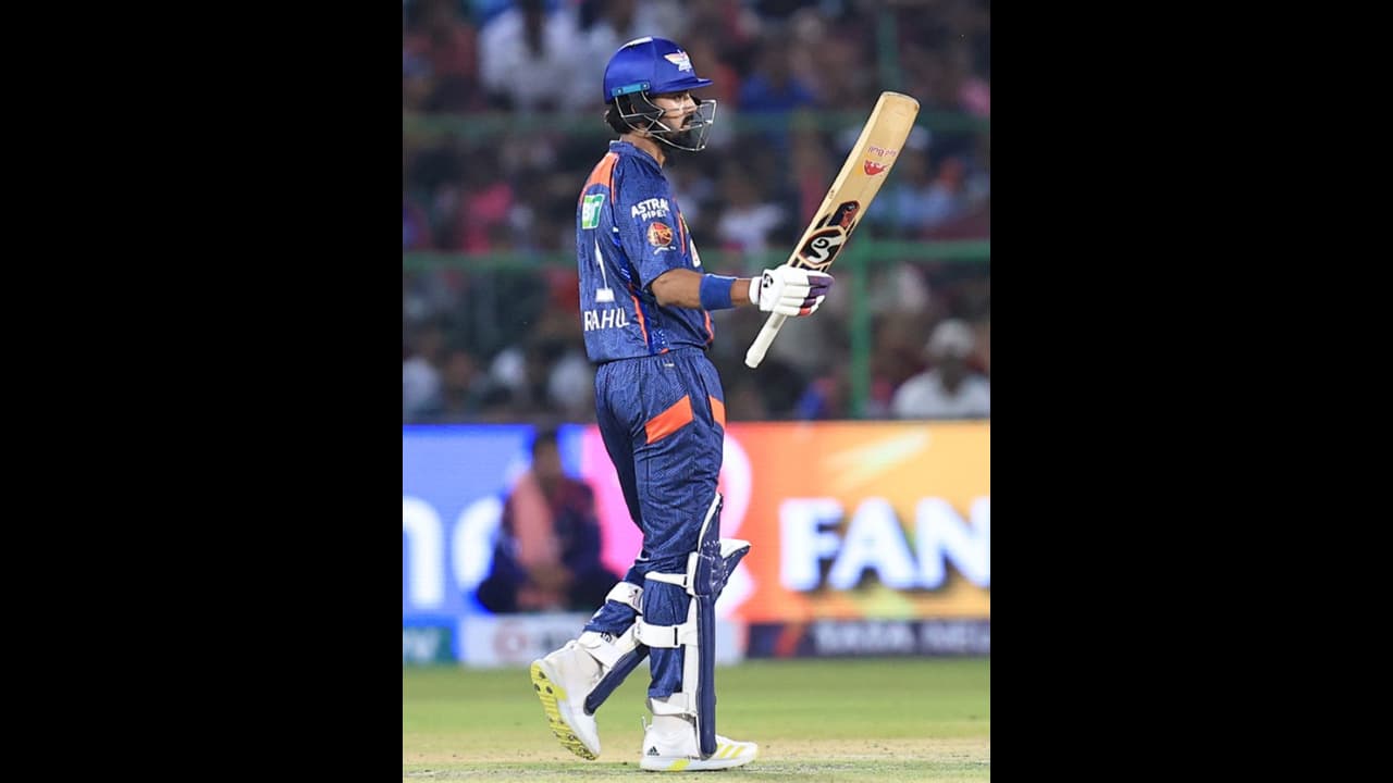 ഓറഞ്ച് ക്യാപ്: സഞ്ജുവിനെ പിന്തള്ളി കെ എല് രാഹുൽ; മോശം ഫോമിലും മുംബൈയുടെ ടോപ് സ്കോറര് രോഹിത് തന്നെ ഓറഞ്ച് ക്യാപ്: സഞ്ജുവിനെ പിന്തള്ളി കെ എല് രാഹുൽ; മോശം ഫോമിലും മുംബൈയുടെ ടോപ് സ്കോറര് രോഹിത് തന്നെ